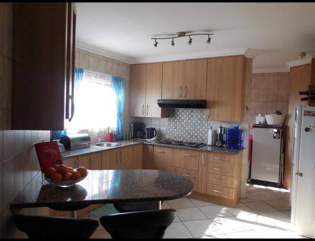 3 BEDROOM PROPERTY TO RENT IN EQUESTRIA